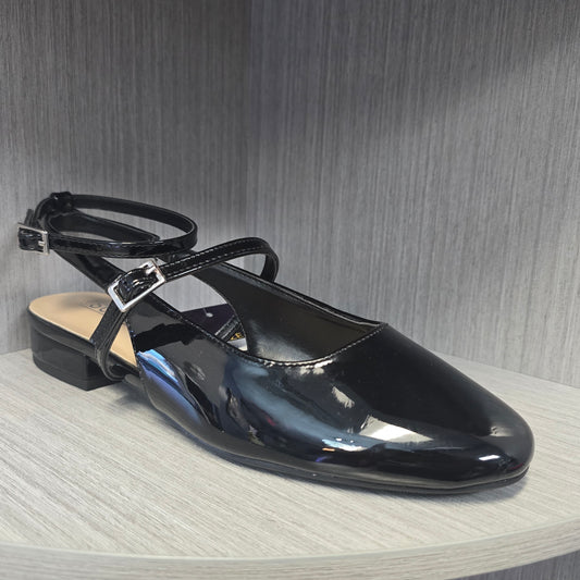 City Soda Black Flat