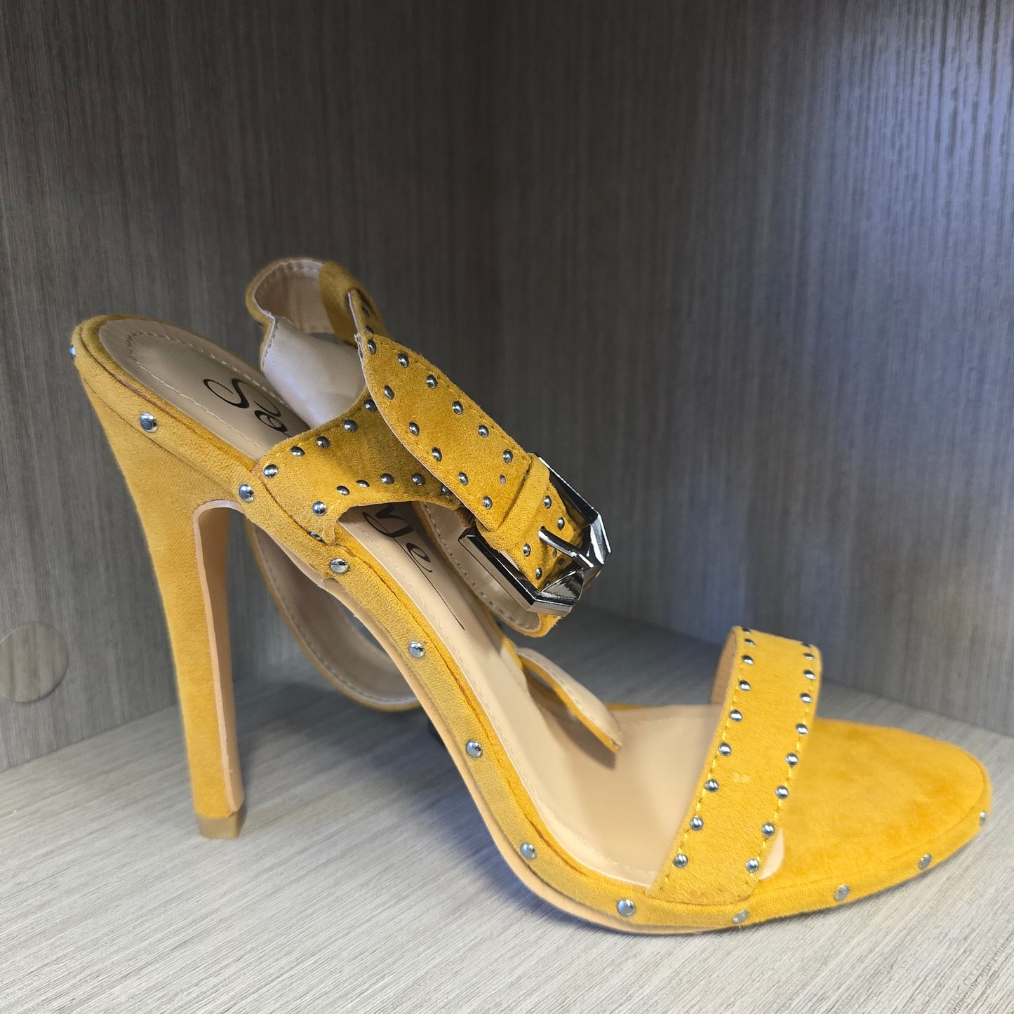 Mustard Gem High Heel